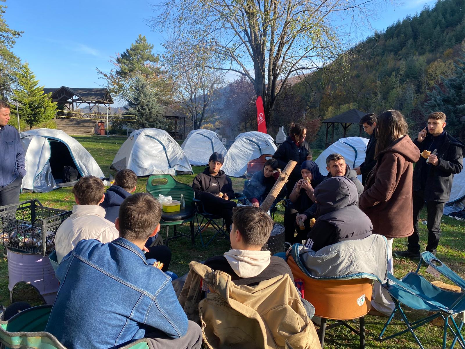 Düzce Belediyesi’nin gençlere yönelik yürüttüğü çalışmalar kapsamında, “Spor Mahallemde” etkinliklerinde