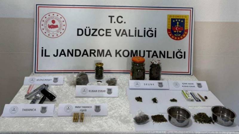 Düzce İl Jandarma Komutanlığı ve Düzce Cumhuriyet Başsavcılığı operasyonlarıyla uyuşturucuya