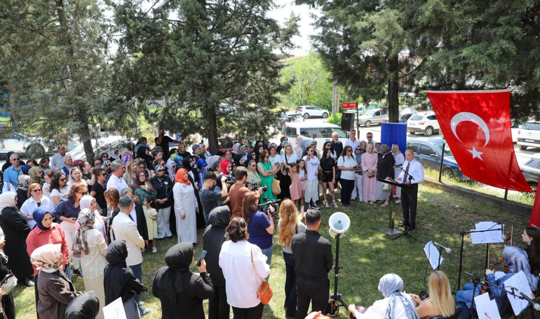 Düzce Belediyesi BELMEK, yıl boyunca 30 farklı branşta eğitim alan