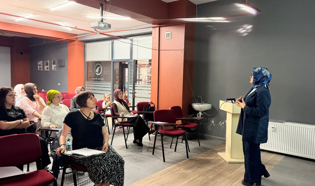 Düzce Üniversitesi Toplumsal Katkı Koordinatörlüğü tarafından yürütülen Girişimci Kadın Akademisi