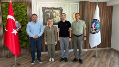 Düzce Çalışan Gazeteciler Cemiyeti yönetimi, Akçakoca Kaymakamı Dr. Hacı Arslan