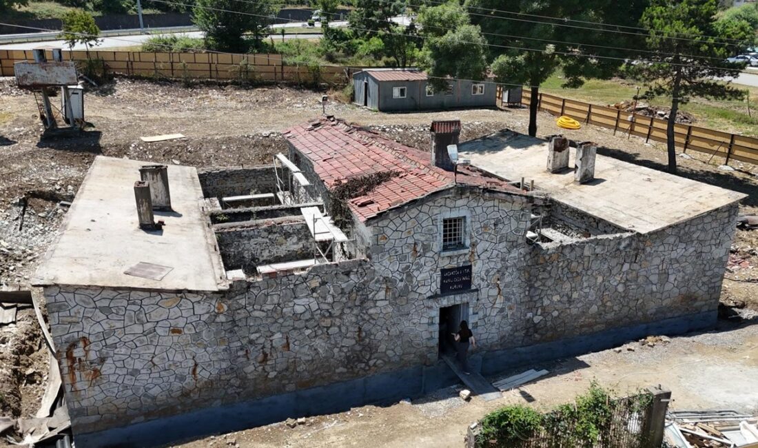 Akçakoca’da uzun yıllardır atıl durumda bulunan tarihi cezaevi binası, Düzce