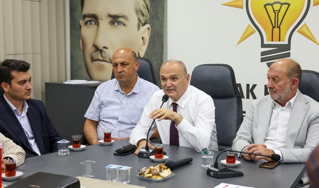 Düzce Belediye Başkanı Dr. Faruk Özlü, AK Parti Düzce İl