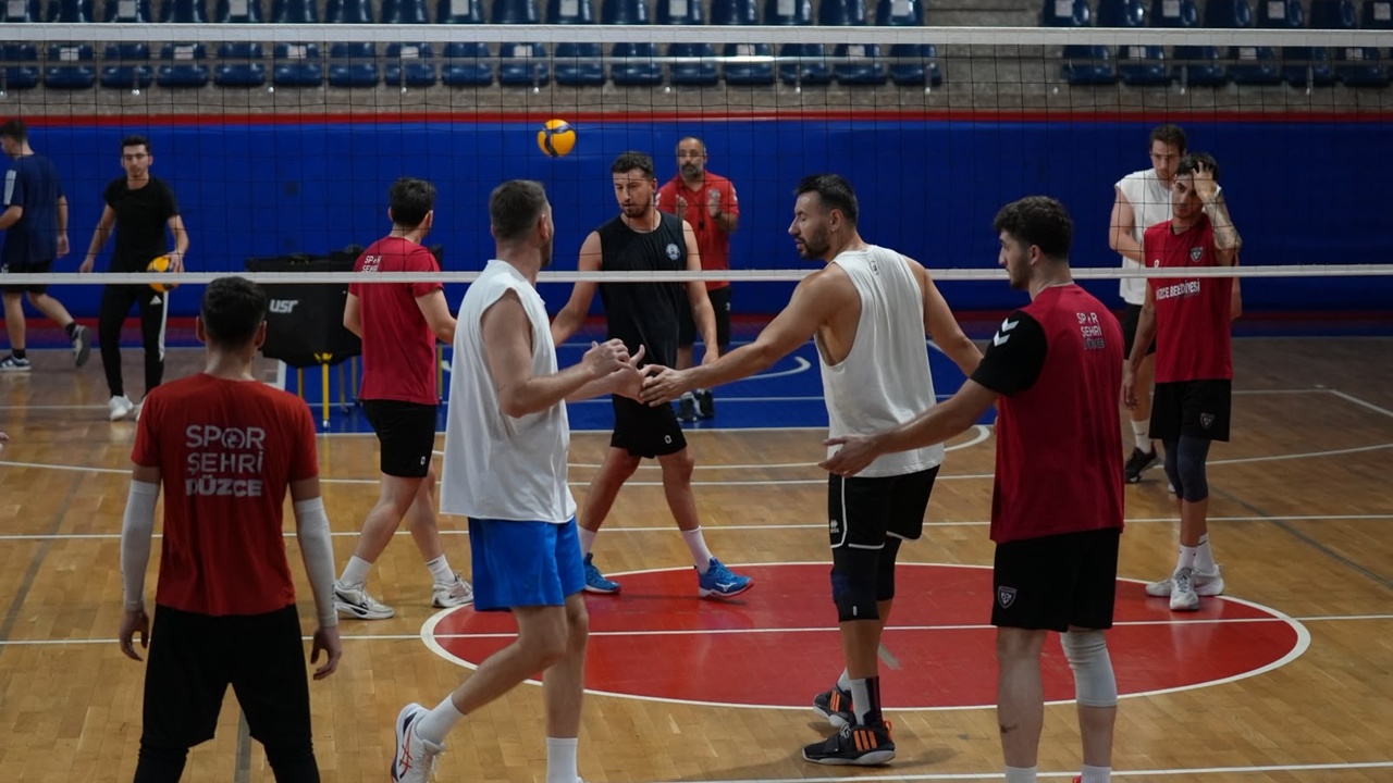 Türkiye Voleybol Federasyonu Erkekler 1. Ligi’nde Düzce’yi temsil eden Düzce
