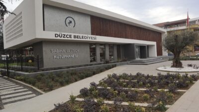Düzce Belediye Başkanı Dr. Faruk Özlü, 2026-2027 eğitim-öğretim yılının başlaması
